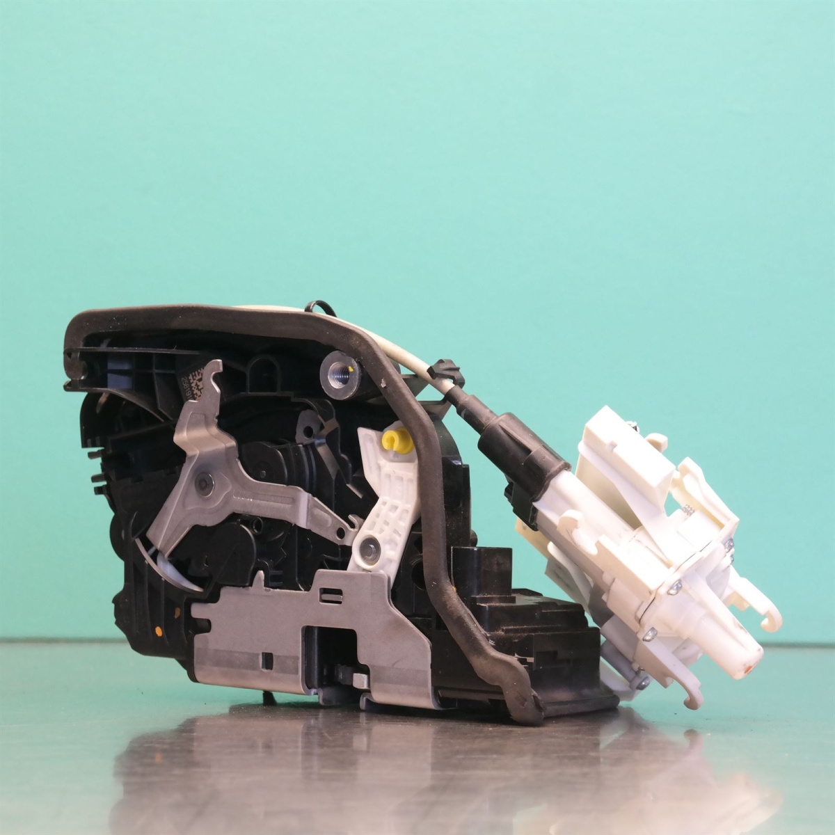 KAPI KİLİDİ F15 F16 G30 G11 ARKA SAĞ